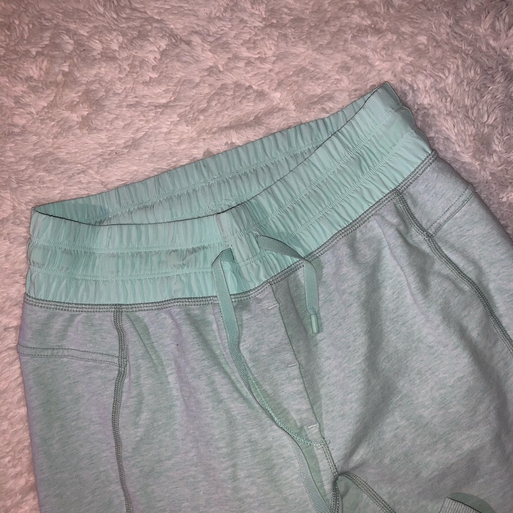 Lululemon Mint Joggers - Picture 4 of 7